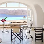 Hotel Perivolas