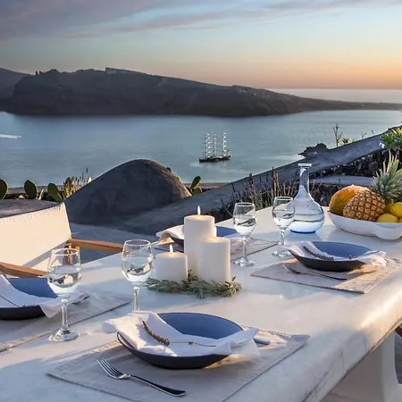 Perivolas Hotel 5*