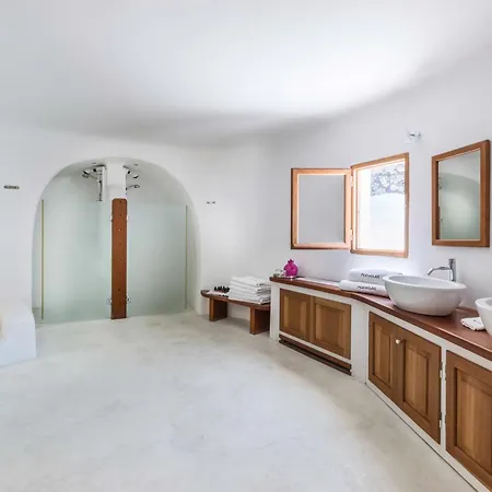 Hotel Perivolas 5*