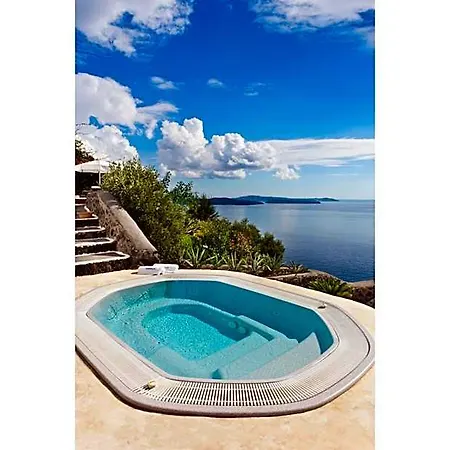 Hotel Perivolas Oia