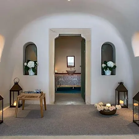 Hotel Perivolas