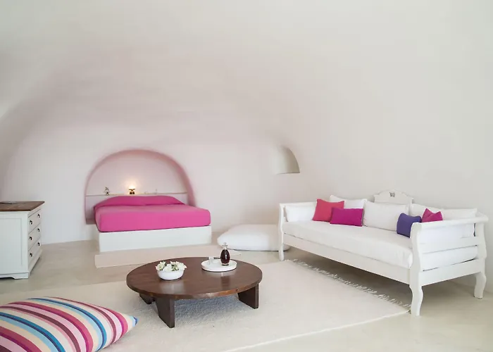 Perivolas Oia (Santorini)