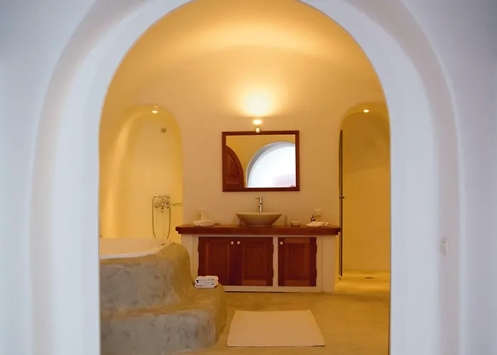 Perivolas 5* Oia (Santorini)
