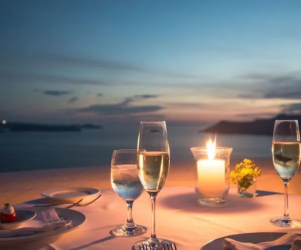 Perivolas Hotel Oia (Santorini)